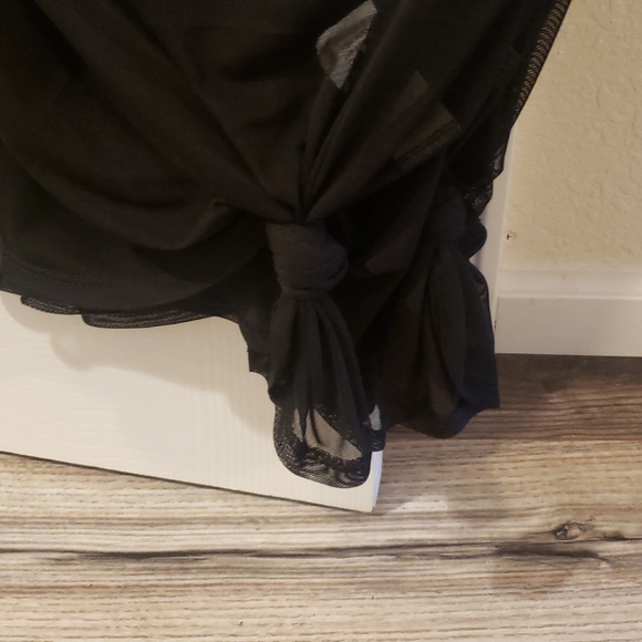 shirt - Picture 3 of 3